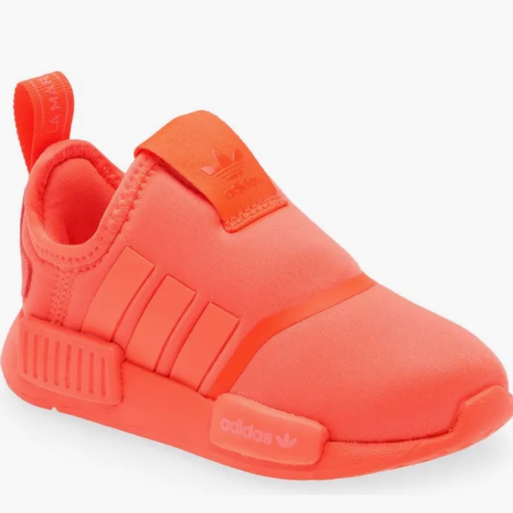 NMD 360 Sneaker Adidas
Walker size 4 new